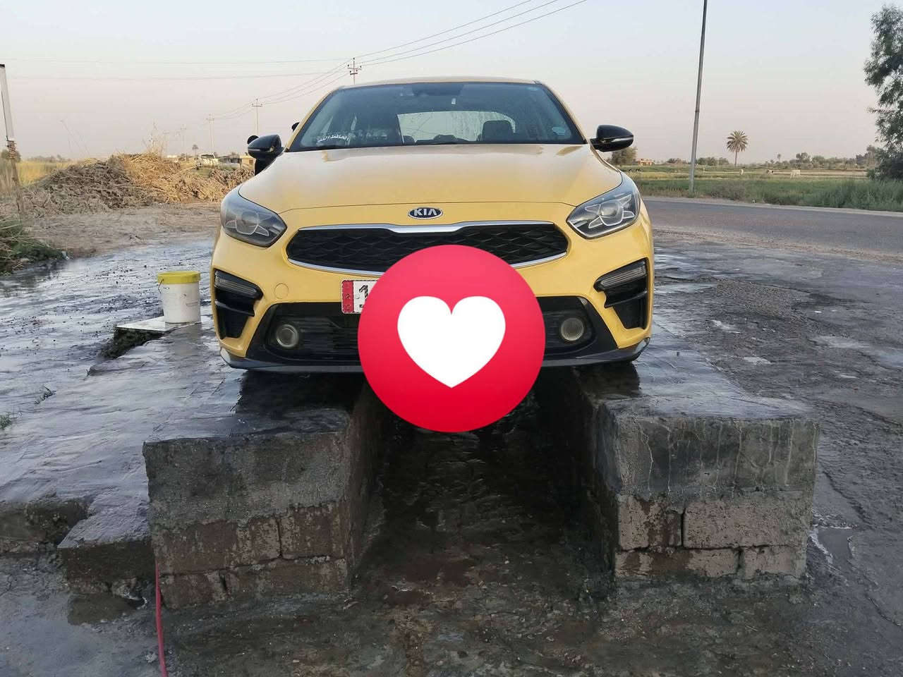 السلام عليكم ورحمة الله وبركاته كيا فورتي موديل 19 رقم بغداد  سنويه لل 31 توني جددته بأسمي تحويل ثاني يوم امصفره هيه اوغرامات جاهزه على اخر حبايه حادثها حالوب شي بصيط مكفوله كفاله عامه بيها بل عراق طخه بصيطه كلش يم قبق البانزين اوصبغتها بس ماجتي نفس الون 100/100 كير اي تي المرغوب مكينه كير حداديه خير من الله بيها منضومة غاز مواصفات حلوه تعرفون الوارد كندي مواصفته روعه شحن سريع رادارات امامي جانبي تبريد قطعتين داخل اسود مانع انزلاغ نضام ايكو كشن تدفئه بل عافيه عل ياخذها دوشمه عام كشنات اوجنطه اوتنته اوكاعيه دوشمت النواب عنوان السياره بابل الإسكندرية الحصوه ماشيه 126 ميل يعني بل كيلو 200 الف السعر 133 اوقابل للتفاوض اخوان الاعزاء كلشي اكو بل سوك اوبدون كسران ابحلال الناس اشمرلك كلمه طيبه مثل اخلاقك لان السوك كلشي بي حتى ابشده فلا اتعلق امجهول الهويه اوتكسر ابحلالي لان الله فوكاك يعني سياره جاهزه اوعلى ايدي صار سنه اونص الحمدلله والشكر لله رب العالمين صور الحادث مع المنشور ***********//*********** ابوضي

