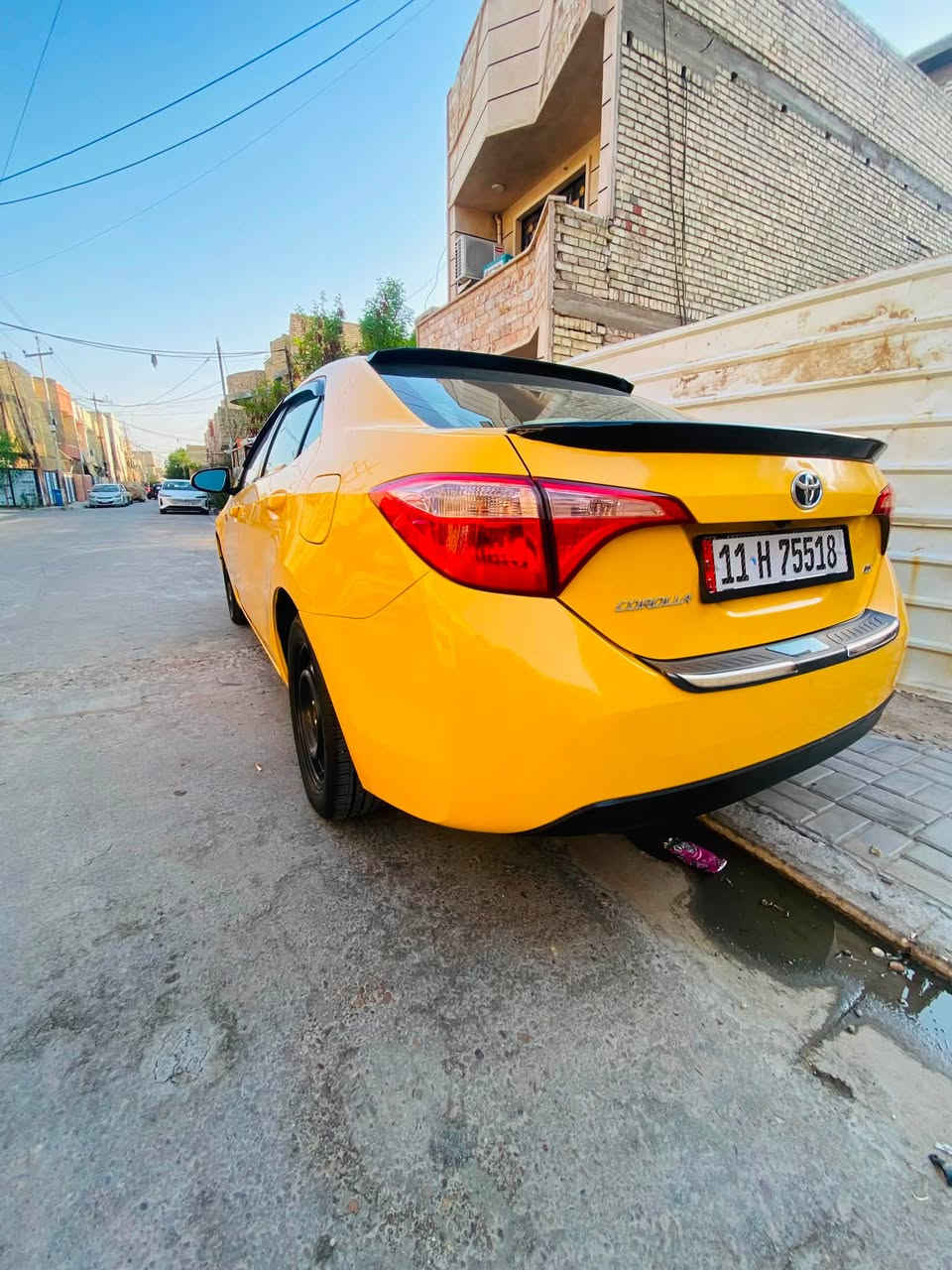 كورلا ٢٠١٨ امريكي  حادثه بس دعامية بدون دواخل لا شاصي ولا ايرباك جاهزة للاخير تخم تاير جديد ادامة جديد 
***********
العنوان بغداد حي البساتين
السعر ١٤٥
