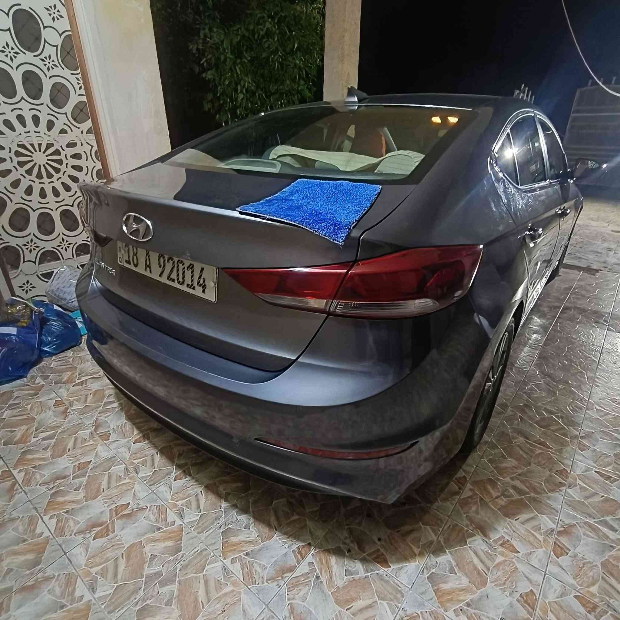 سلام عليكم النترا للبيع موديل 2018 وارد امريكي رقم بابل دولي ماشيه 110حادث السياره بنيد وبل العراق انشخطت الباب الي ورا الصدر وصبغ بل خاملغ خلفي وصور الحادث بل منشور مكانه السياره بابل الاتصال ترهم مراوس ***********

نص مكتوب في الصور:
- BidFax.info