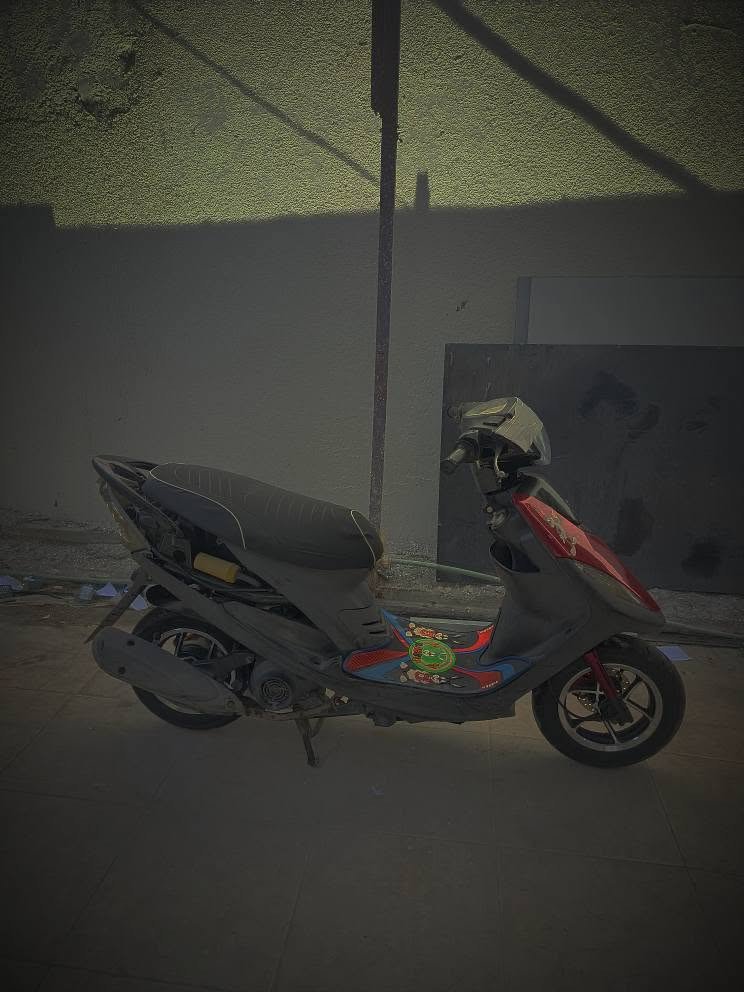سلام عليكم  ماكس عدله منزليه رمبه ستونه مكينه 49بلاديه بيه دبل كوسو ودبل خلي عدي رياضي اذا تردونه ويل عنكبوت اصلي شاده ستوني شاده 150 ثقيل بيه قبق مال بنكه اصلي  ملاحه دراجه بلادي ما محكوك طلع معدل 115 (سعر1200)بيه مجال لطيبين
متواجد بس واتساب *********** البصرة, العراق
