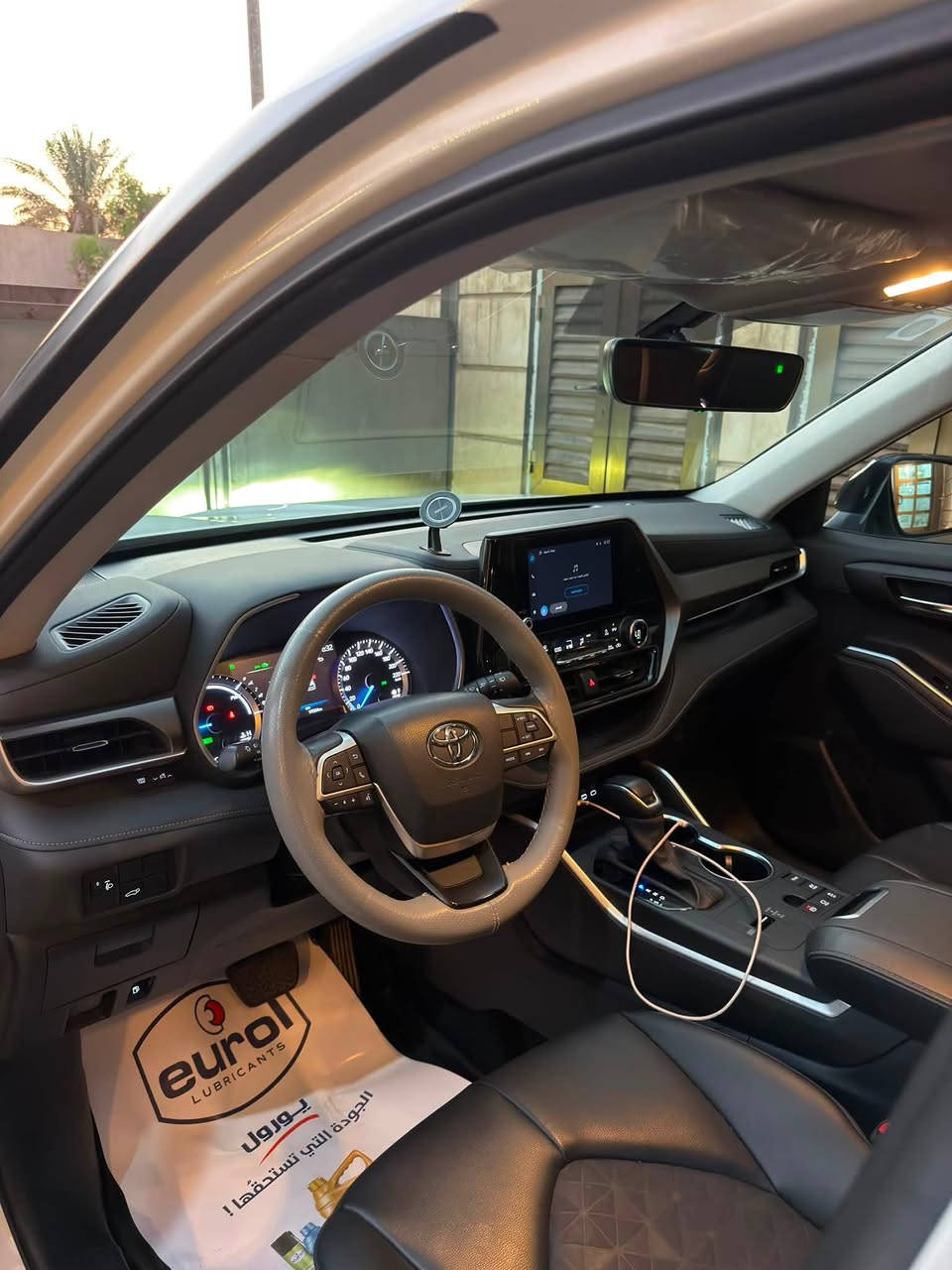 🚘 تويوتا هايلاندر 2024شركة تيوتا ساس

▪️ الفئة: GLE Black Edition 
▪️ اللون: أبيض 🤍
▪️ الحالة: بحالة وكالة ماشية 20000Km✨
▪️ الكفالة:  شركة ساس
▪️ السنوية: رقم بغداد جديد📍
▪️ سيارة نظيفة جداً ومعتنى بيها
•  هايبرد HEV
•  محرك 2.5 لتر، 4 سلندر
•٣ قطع تبريد
•  كشنات جلد 
•  قير أوتوماتيك E-CVT
•  7 ركاب
•  باب خلفي كهربائي
•  مقاعد كهربائية
•  كاميرا خلفية
•  تحكم مناخي أوتوماتيك
•  Apple CarPlay
•  تشغيل بصمة
•  مثبت سرعة
وباقي مواصفات هايلاندر الساس المميزة�
💵
� السعر: 390 ورقة 💰
📞 للجادين فقط
🔥 فرصة مميزة للي يدور على هايلاندر نظيفة ومضمونة
� للاستفسار والتواصل:
📱 ***********
📱 ***********

�
