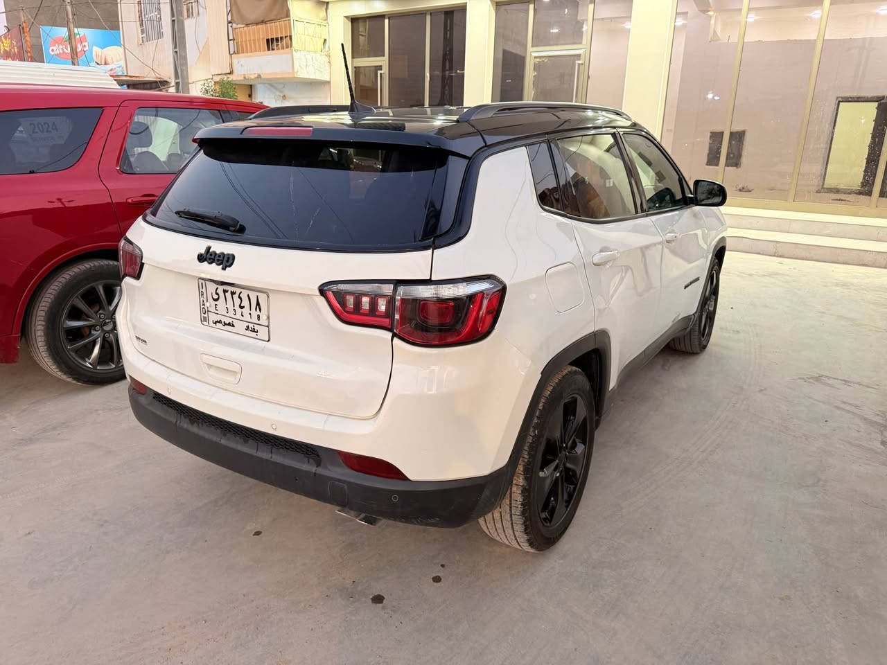 جيب كومباس ٢٠٢٠ 
فئة لاتيتود 
ماشية ٣٨ الف 
تو ويل 
تو كلر بلادي 
تبديل فقط بنيد 
وشبر بالجنطة صبغ 
السعر ١١٥ 
مكاني ديوانية 
*********** ديوانية, القادسية
