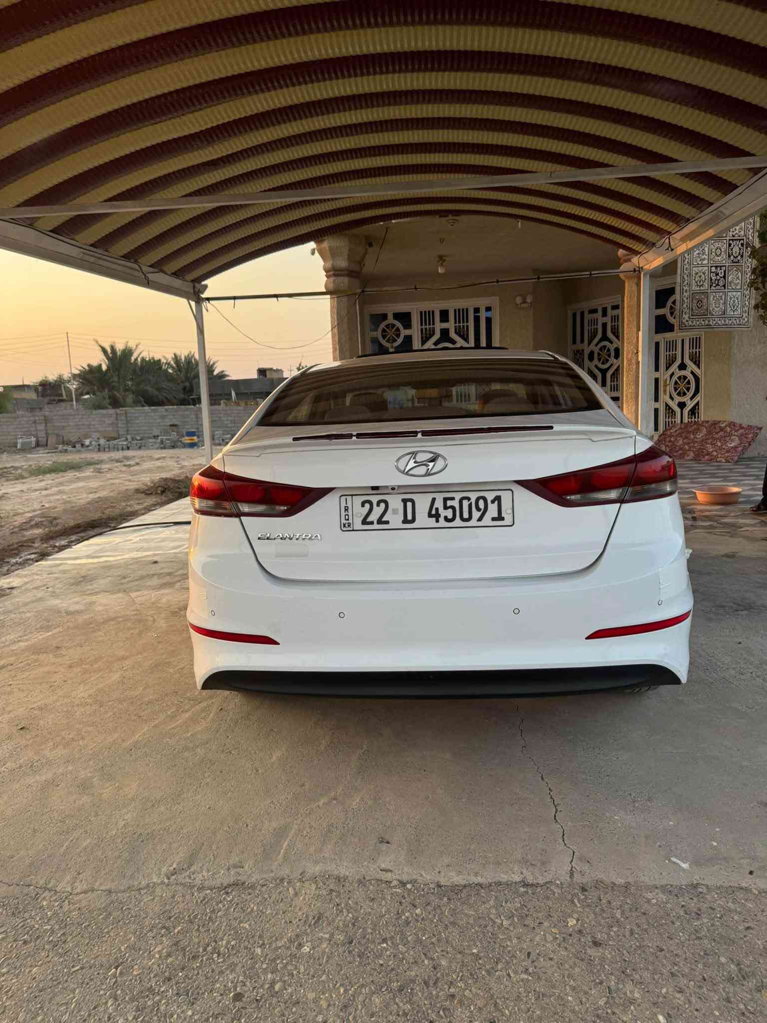 السلام عليكم للبيع الانتره 2018 خليجي

فول مواصفات سبورت 
مكينه 2000 دوش
 السياره مكفوله صبغ وضربه

تخم تايره جديد
حداديه خير من الله

مكان السياره بغداد تقاطع النهروان
الاستفسار اكثر اتصل ع رقم
***********
