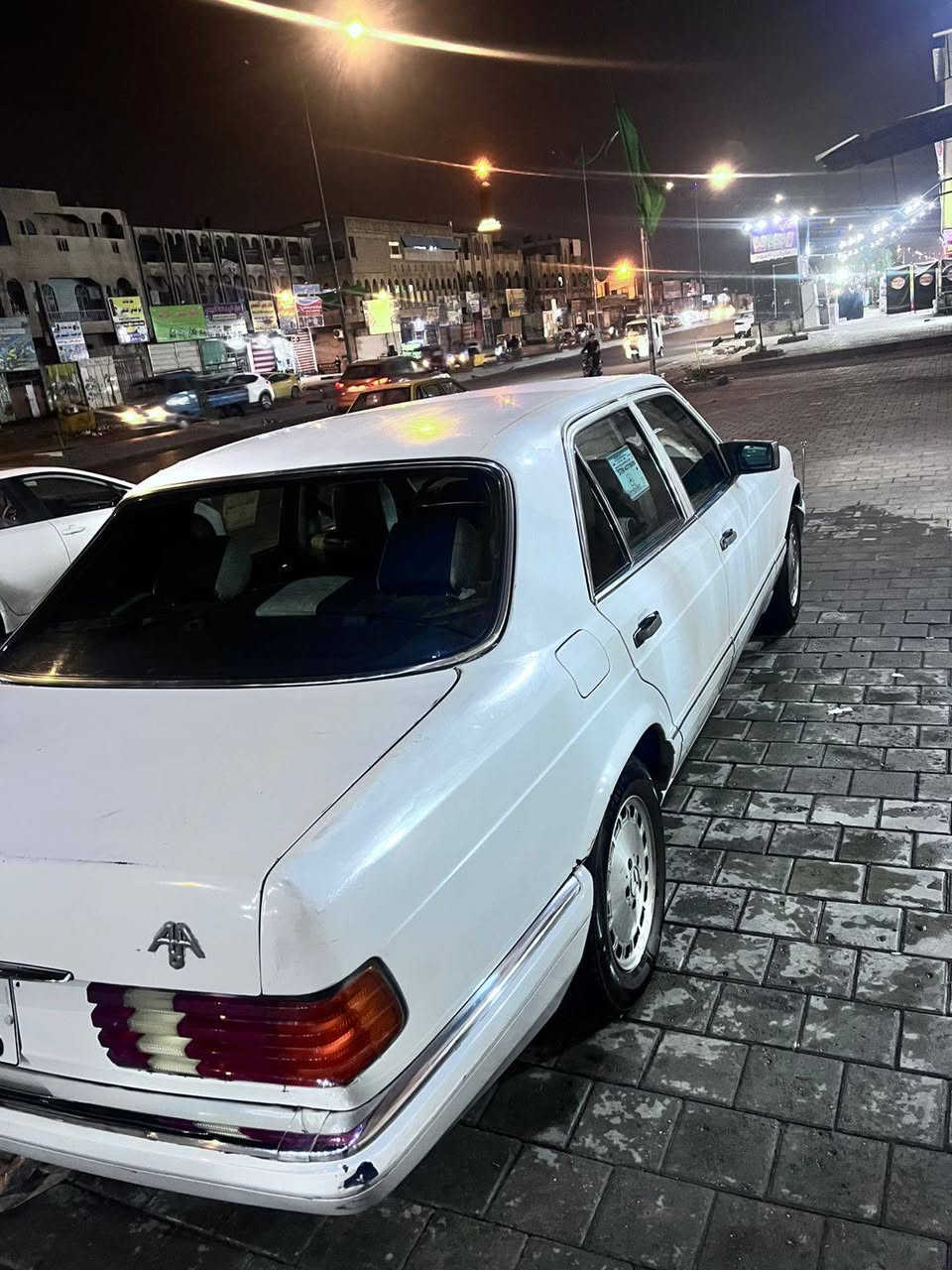 سلام عليكم
سياره جامبوا رئاسي باب قصير 

300se

موديل 87

رقم بغداد باسمي 
تحويل ثاني يوم 

محور كير مكينه راس ثور 3000

 

كامله سياره  

مال جناي بس مستعجل ع بيعته 

تبريد دايمه ع ايدي ثلج خير من الله 

تخم تاير جديد

مكفوله الغود وقواعد دبل من خياس لو كص لو تصليح 

صدر امامي خلفي دايمه ع ايدي صار شهر 

سياره كله شغاله كهربائيات عليه لاين زنون  

دشبوله فطر ما بي نظيفة 

غرفته خير من الله 

عنواني بغداد 

***********

سعر 55
