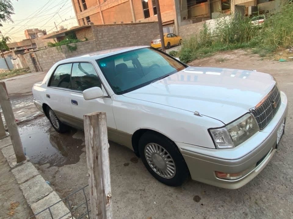 للبيع مكفوله موديل1995جاهزه 
باسمي السعر 93وبيها مجال 
للاستفسار***********