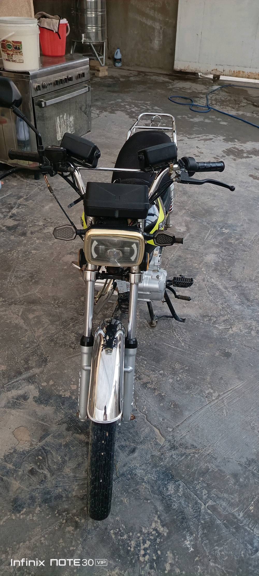 🚲 دراجة إيراني 5 كير للبيع

✅ الموديل: 2024
✅ الحالة: نظيفة جدًا وجاهزة للاستخدام
✅ الأوراق موجودة

📍 الموقع: بغداد – قرب بسماية

📞 للتواصل: ***********

للمهتمين يرجى الاتصال أو مراسلتي، وأهلاً وسهلاً.