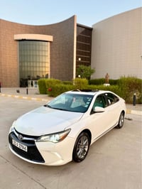كامري SE • ٢٠١٧ • ١٢٨ ألف