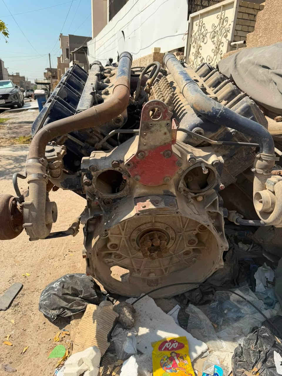 مكينه افيكو ثمانيه سلندر دبل سوبر للبيع بيها نفخ وياها سلف وبم وداينمو وسوبراتها وشبجه الكاز سعر 15ورقه وبيها مجال ***********
