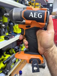 دريل AEG • ٤ سرعات • نضيف
