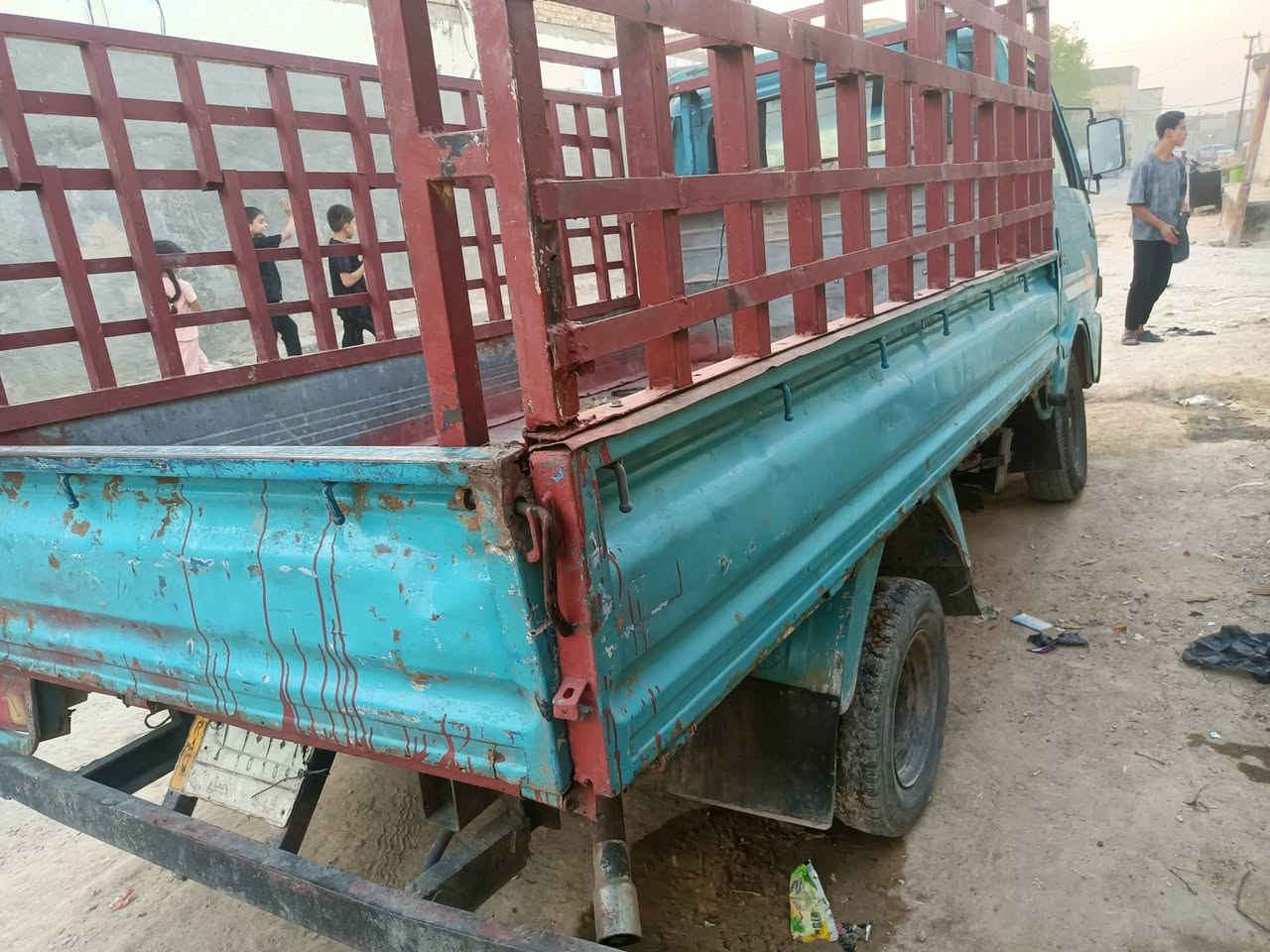 سلام عليكم كيه موديل 94 تحويل مباشر السعر 35وبيه مجال حك الجيه مكينه كرتون توني طلعته من التجفيت كير اكسن وشاصي ورقم شاصي كفاله كهربايات تخم تاير جديد سياره جاهزة مكان نجف***********
