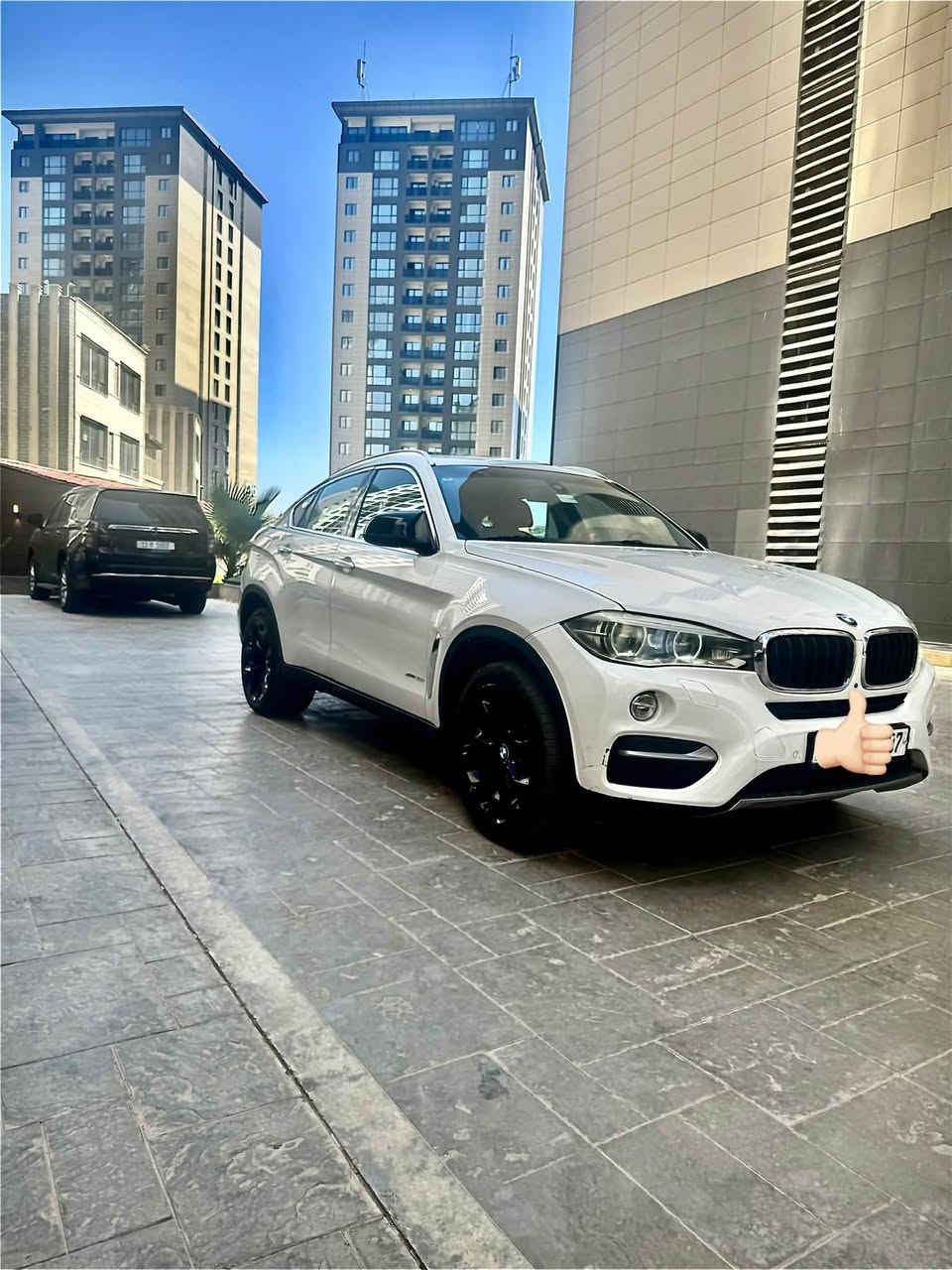 السلام عليكم للبيع.. 

بي ام X6 ٢٠١٦ وكاله العروش مكفوله من صبغ والتبديل بيه فقط بارد بسيط بين الابواب باقي كله مكفول كير محرك بدي باسمي رقم بغداد مواصفات السياره فوول ٤ كامرات داخل احمر تحكمات كشن ستيرن كهرباء لايت led صندوك كهرباء ابواب شفط فتحة ٣ شاشات محرك 6 سلندر المرغوب n55 مكفول xdrive35 وبيه اضافات سقف رولز رايز شباك لد كاربون فايبر داخل سيارة ماشيه ٧٨ الف كيلو متر حقيقي صيانه بدون اي مسج وبدون اي نقص سياره جاهزة من كلشي تبريد ممتاز سعر 267$ وقابل للتفاوض البسيط  مكان سياره حي الجامعة *********** للتواصل
