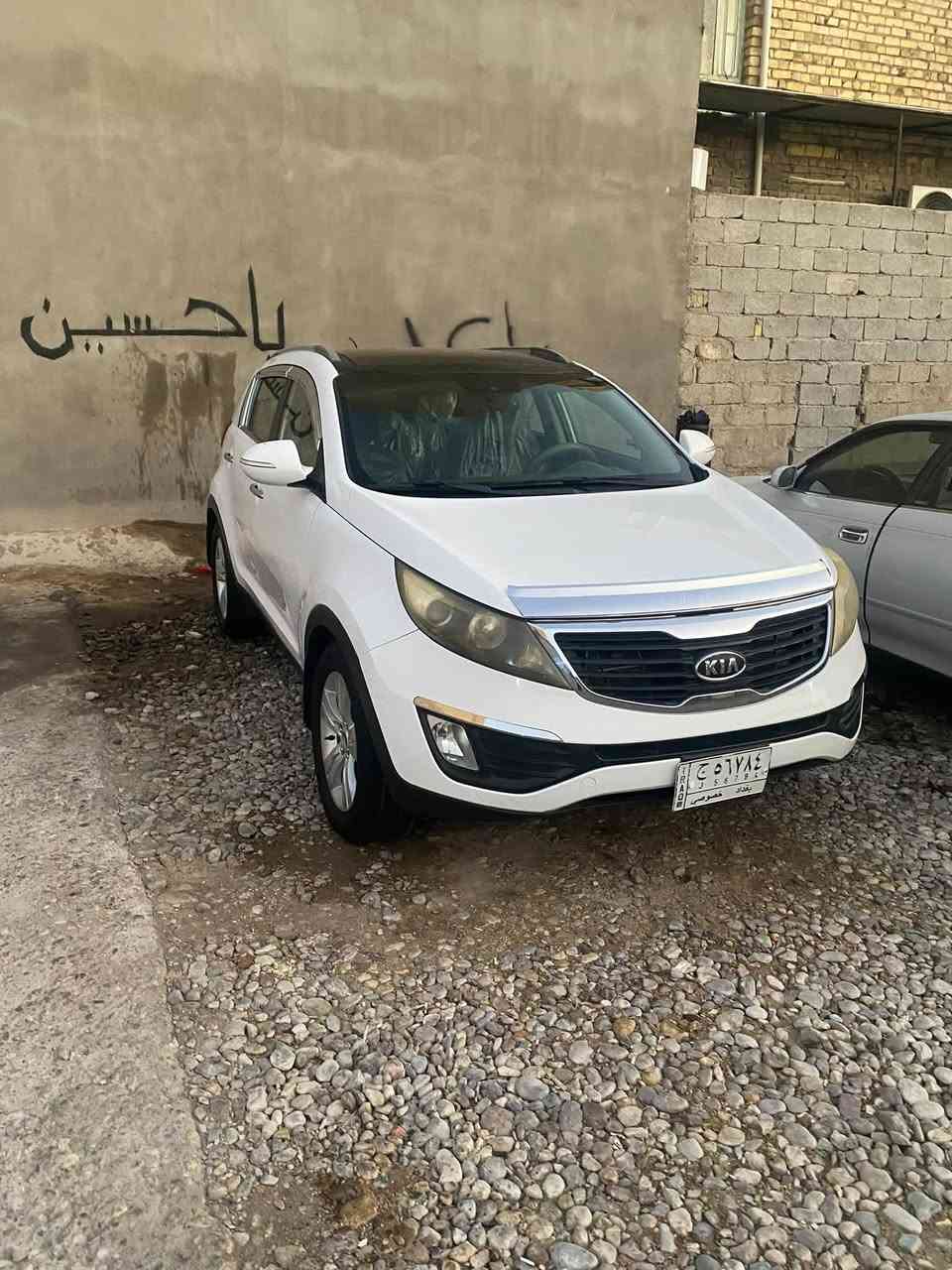 للبيع 2011خليجي مكفوله ماعده بصمه بيهه صبغ شبر فوك البكلايت والجنطه بارد ***********
