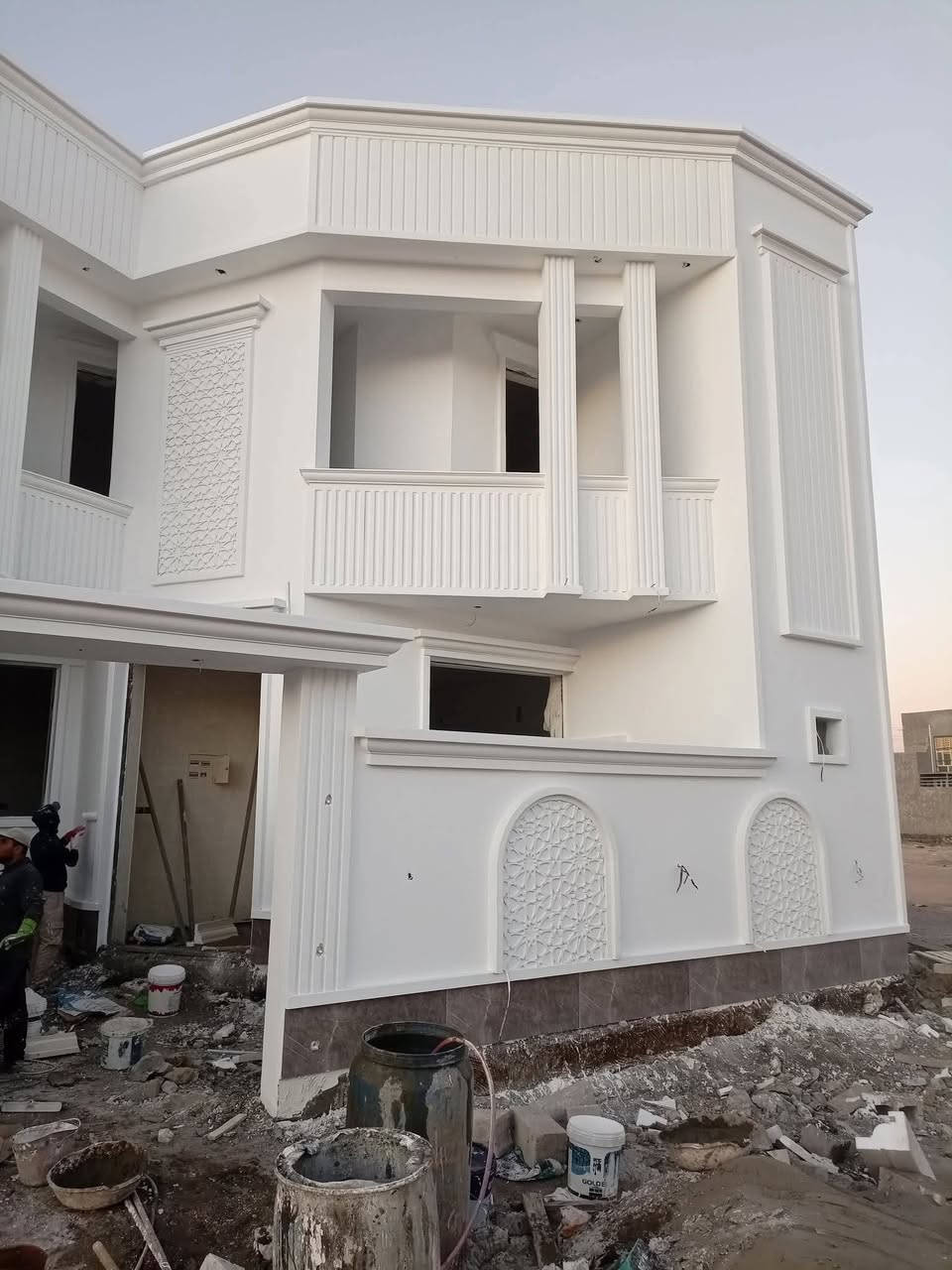 السلام عليكم كادر الواجيات والديكورات احمد العلواني من الفلوجه يعمل في كل بغداد ***********@إشارة
