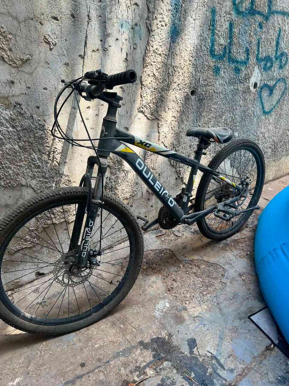 سلام عليكم دراجه حجم ٢٤ شحن نضيفه حلوه مبدل بطاريات قبل يومين نوع فيتنامي بس لبريك الخلفي تخفيف 
بايسكل كيمو نضيف وجديد بس تنفخ تايرات سعرهن ثنينهم ٣٥٠ الف مكان الوزيريه *********** متواجد خط واتسب مامتواجد فيس
