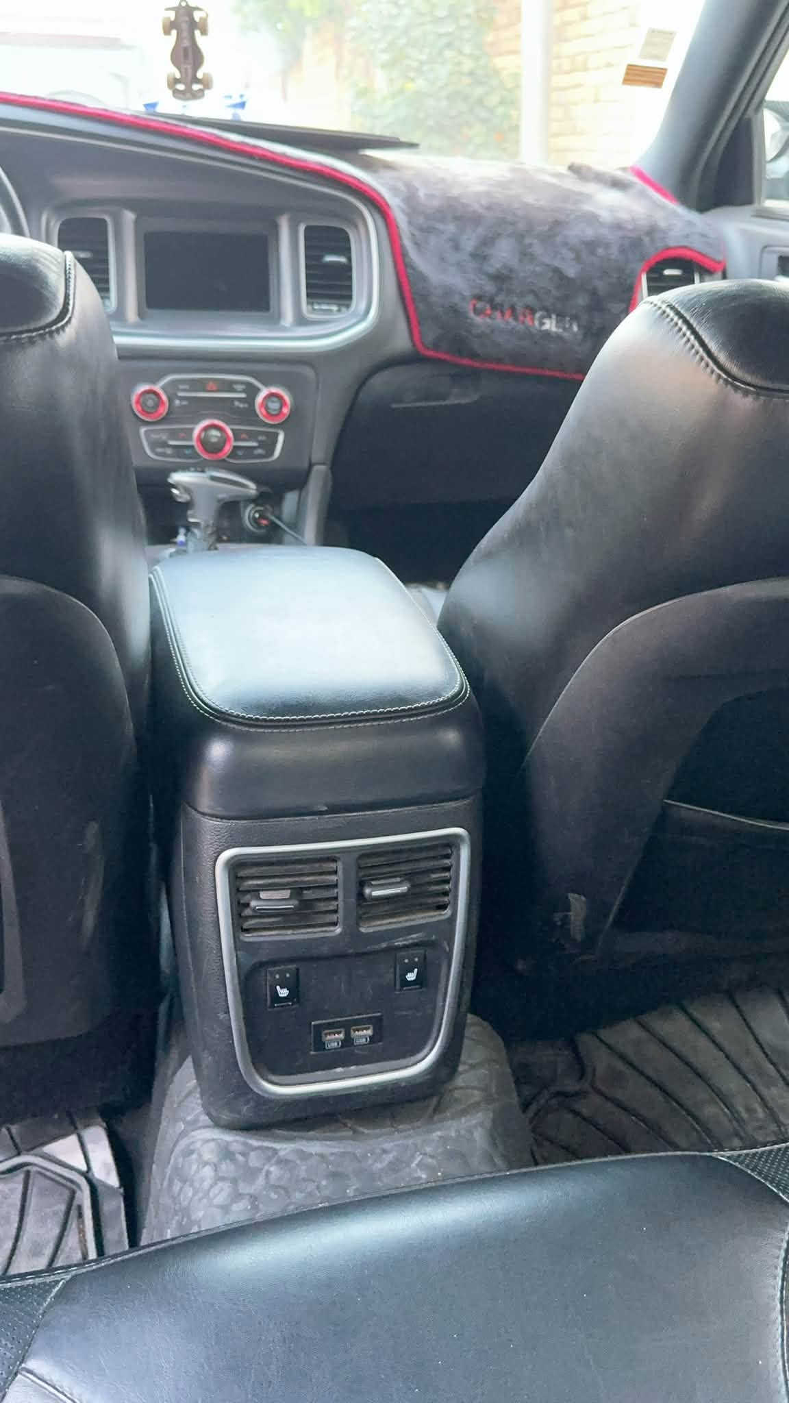 جارجر SXT بلس • ٢٠٢٠ • رقم البصرة
