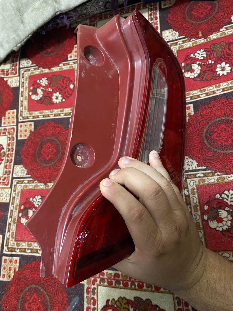 سلام عليكم 
بك لايت بيكانتو  صفحه اليمنه 
يرهم من موديل ١٧.  الحد موديل ٢٣ 
موضح بل صور 
بغداد الامين الثانيه 
الرقم ***********

