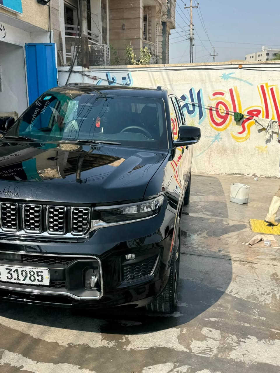 سلام عليكم 
جيب اوفر لاند. موديل ٢٠٢٣ أمريكي ماشيه ١٩ الف حادث فقط بنيد  والسياره مغلفه بل كامل ppf مكان سياره بغداد البلديات سعر ٣٧ الف دولار وبيها مجال  ***********
