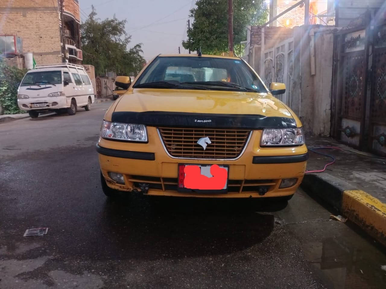 سمند٢٠١١ مكينة كير مكفولة يوجد طخة من جهة اليمنى جاملغ وباب للبيع السعر ٣٢وبيهامجال اتصال على الرقم ***********

