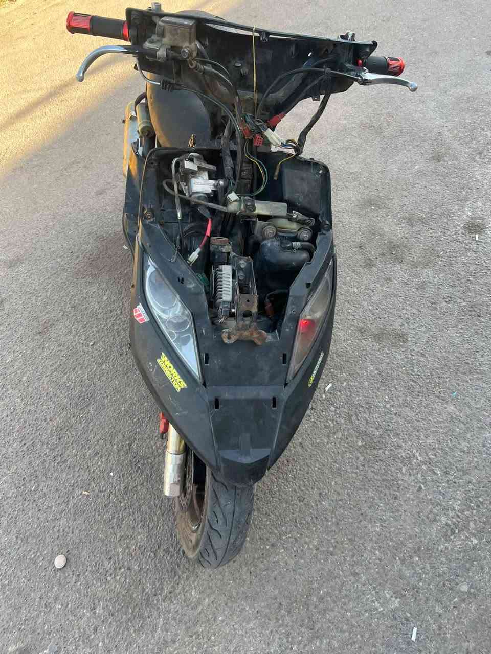 سلام عليكم دراجه لبيع ماكس ثعلب 140 مكينه 58 شلعه فول بدون كفرات 475 بيه مجال مكان حي العامل هذا رقم تليفون ***********

