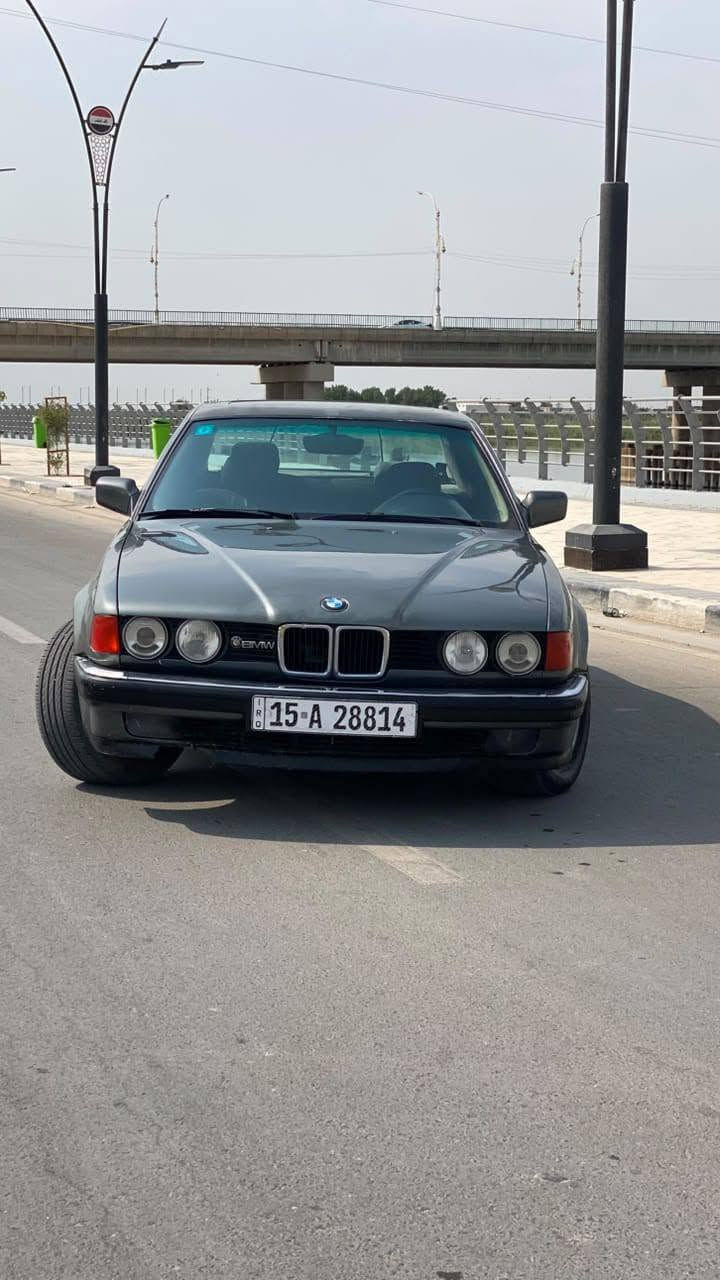 سلام عليكم بيئم دبليو رقم انكليزي مشروع وطني سيارة كهربائيات كلهن شغالات مكينه وگير توني شادهن صار شهر بصره قضاة المدينه،بيع مستعجل مال جنايي،،***********
