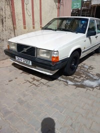 فولفو 240 • موديل ٨٧ • رقم انجليزي