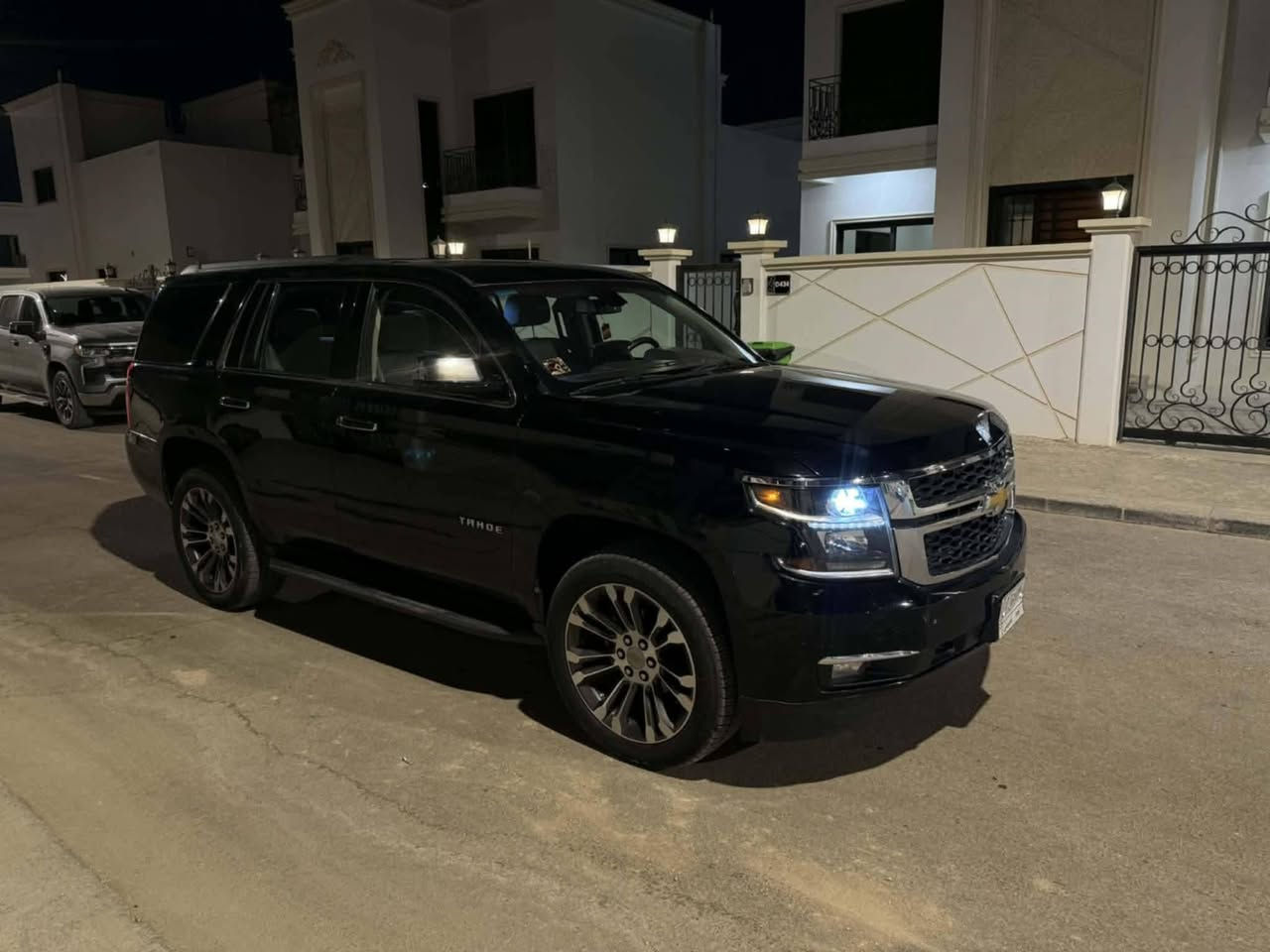 للبيع او مراوس برانج
تاهو ١٧ خليجي اسود رقم بغداد باسمي مكفوله مال ضربه والحادث وللصبغ عدا شبر صبغ فقط وبارد بسيط 
معروضه ب 32
***********
