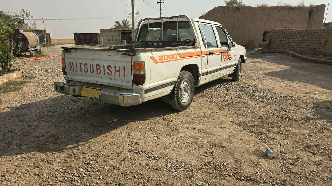 السلام عليكم مستبوشي موديل ٨٨محرك كير صدر تايرات شرط صاحبه متوفي ابيع هيج  مكان كركوك رقم الهاتف ***********
