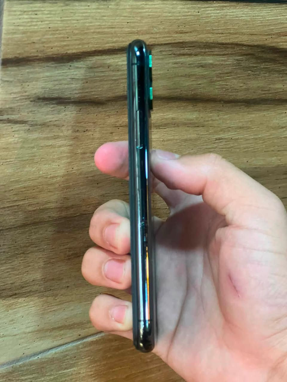السلام عليكم.
Iphone 11 pro 📲 للبيع
الذاكرة 64 
البطارية 100 مستبدلة أصلية شرط.
الجهاز الشواصي نضيفات 💯 فقط الكزاز مفطر ميكلف تصليحة ومستبدل شاشة اصلية شرط الجهاز كله شغال بدون اي خلل اتصال واي فأي صوت اسبيكر واتصال ولاقطة فقط فيه خلل الكامرات الأساسية بعضها لاتعمل.
صرف. الشحن كلش زين بطارية بعدها جديدة وأصلية.
السعر مناسب خاص.
أو مراوس.
هـــ. ***********
متواجد خاص و واتس آب واتصال
