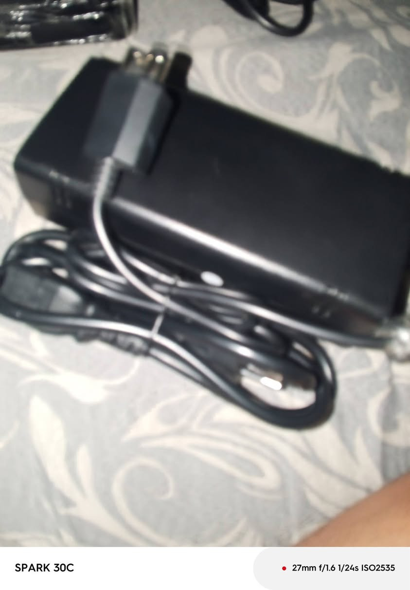 اسلام عليكم اكس بوكس 360 جديد للبيع يده واير HDMl مال شركه XBOX يده مال شركه ماكو شي تجاري ومحوله مال شركه تاخذه عطل اي شي ترجعه اضمنلك جهاز  
عنواني تكريت القادسيه قطعه خمسميه رقمي ***********

نص مكتوب في الصور:
- SPARK 30C 27mm f/1.6 1/24s ISO3435
- SPARK 30C 27mm f/1.6 1/20s ISO3606
- SPARK 30C 27mm f/1.6 1/24s ISO2535
- SPARK 30C 27mm f/1.6 1/24s ISO2193
- SPARK 30C 27mm f/1.6 1/40s ISO1490
- SPARK 30C 27mm f/1.6 1/24s ISO3257
- SPARK 30C 27mm f/1.6 1/20s ISO3919
- SPARK 30C 27mm f/1.6 1/20s ISO4424