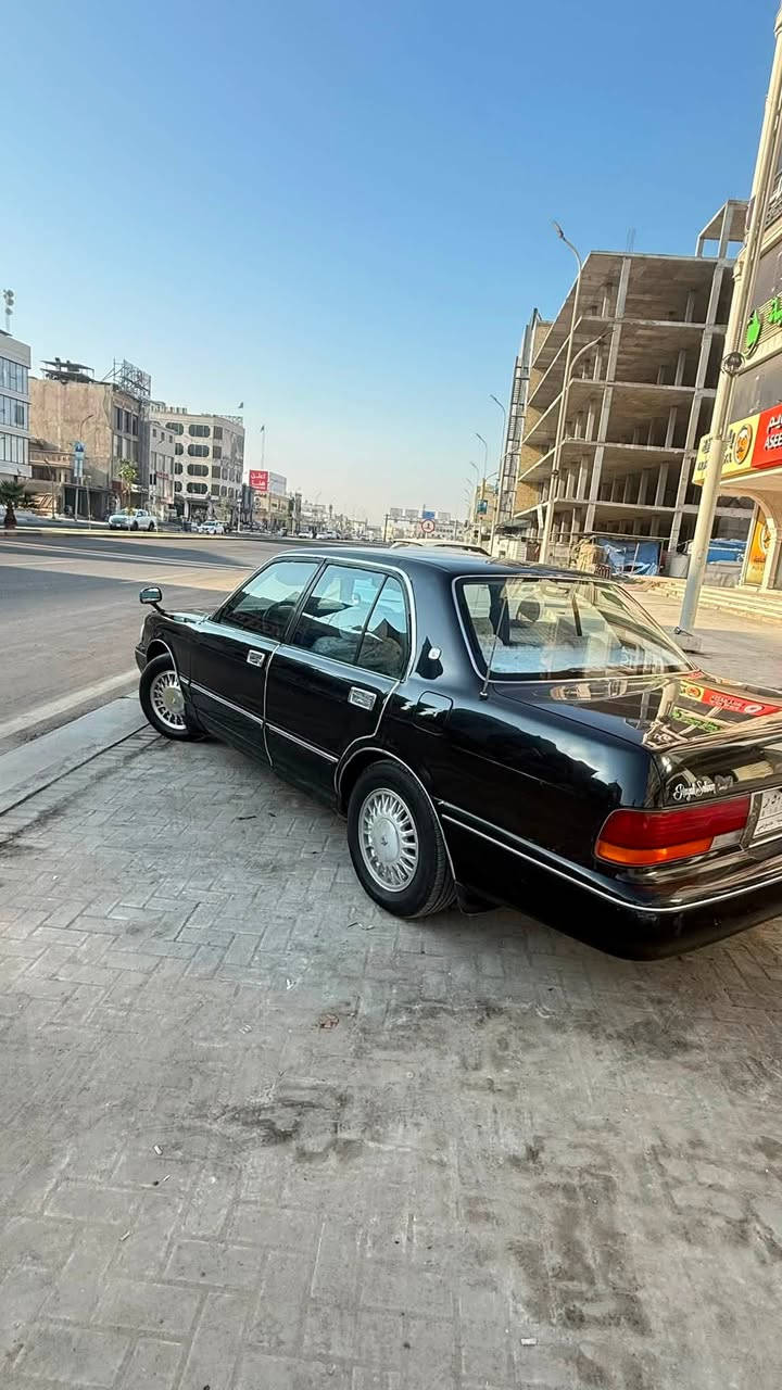 السلام عليكم
أرنب ايسر بلاد كويتي مديل 1993
بأسمي مشروع وطني مداور ثاني يوم مكاني البصره
كفاله من الضربه والصبغ والتبديل
مكينة وكير جدد 
ضفير وكمبريسر تبريد جدد
عنبار بريك وباور استيرن وجعمقه جديده
 تخم تاير جديد 
مابيه نواقص سياره مالت بيت
3قطع أكسن 
ب83وبيه مجال بسيط

***********
