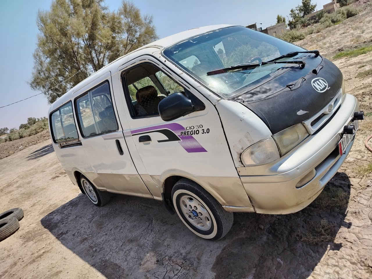 السلام عليكم بريجو موديل 98 سياره جديده مقفوله كفاله عامه من ضربه من صبغ ومن تبديل سيارهجير جير اكسل محرك تخم تاير حداديه كله جديد اربع شواسي كفاله رقم انجليزي باسمي سنويه لل 31 رقم بغداد مشروع وطني مكان السياره بابل النيل اربع شواسي كفاله ماكينه 3000 بالصندوق السعر 58 وبيها مجال حق الجيه بيع مستعجل الاستفسار على هذا الرقم ***********
