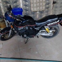 هوندا • سي بي ٤٠٠