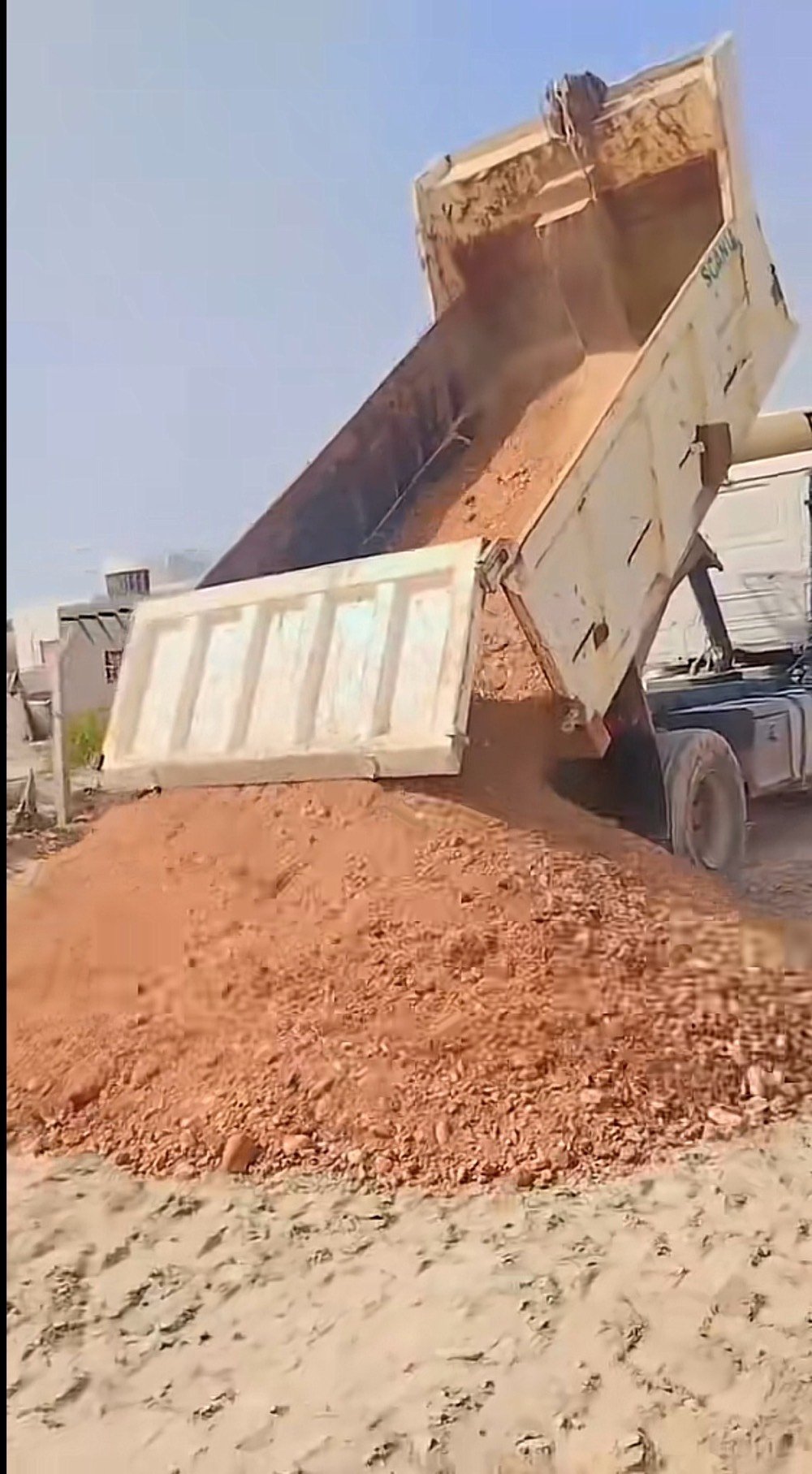 متوفر طابوق جمهوري النهروان وعادي  درجه اولا ومتوفر ايضاً جميع المواد رمل حصو سبيس جلمود تراب دفت بتلو داخل الكوت وخارجها للستفسار *********** 
‬‭***********‬