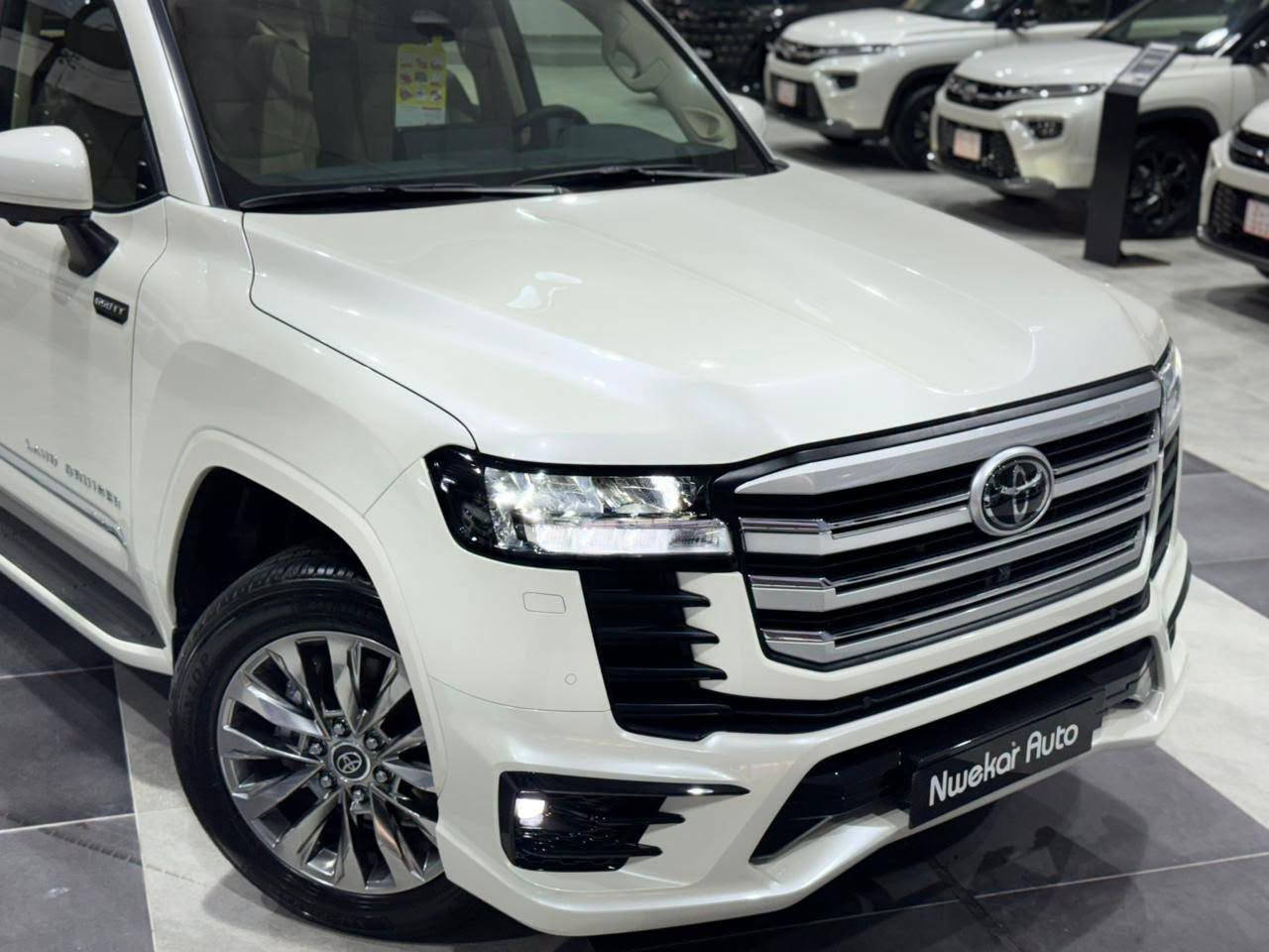 🖤🔥 TOYOTA LAND CRUISER LC300 2026 🔥🖤
👑 TWIN TURBO — LIMITED S — GXR

الفخامة إلها عنوان… والقوة إلها هيبة.

🚀 موديل 2026 بمواصفات استثنائية وحضور يخطف الأنظار.
💥 Twin Turbo V6
⚙️ ناقل حركة أوتوماتيك
🚙 دفع رباعي 4×4
✨ Limited S — GXR
🏢 وكالة شركة SAS

🔥 سيارة مو لكل شخص… هذه للي يعرف قيمة الهيبة والفخامة.

📲 جاهز تختار سيارتك؟ لا تنتظر!
اتصل بنا الآن واحجز LC300 2026 قبل نفاد الكمية.
📞 ***********
📞 ***********
📞 ***********

📍 أربيل – سايدين عدالة – مجمع أرام التجارية – بلوك A8

🚘 NWEKAR AUTO | نوێکار ئۆتۆ
اتصل الآن… وخلي الـLC300 تكون سيارتك القادمة! 🔥
