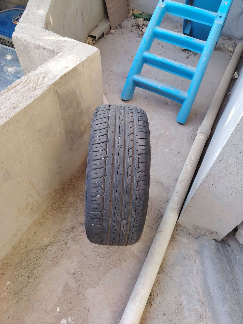 تاير كورلا • ٢١٥/٥٠ • درجة اول