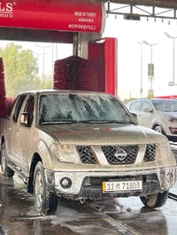 عليكم نيسان نيفارا 2008 للـبيع او للمراوس مصبوغ عام بسبب الجراد بدون ض...