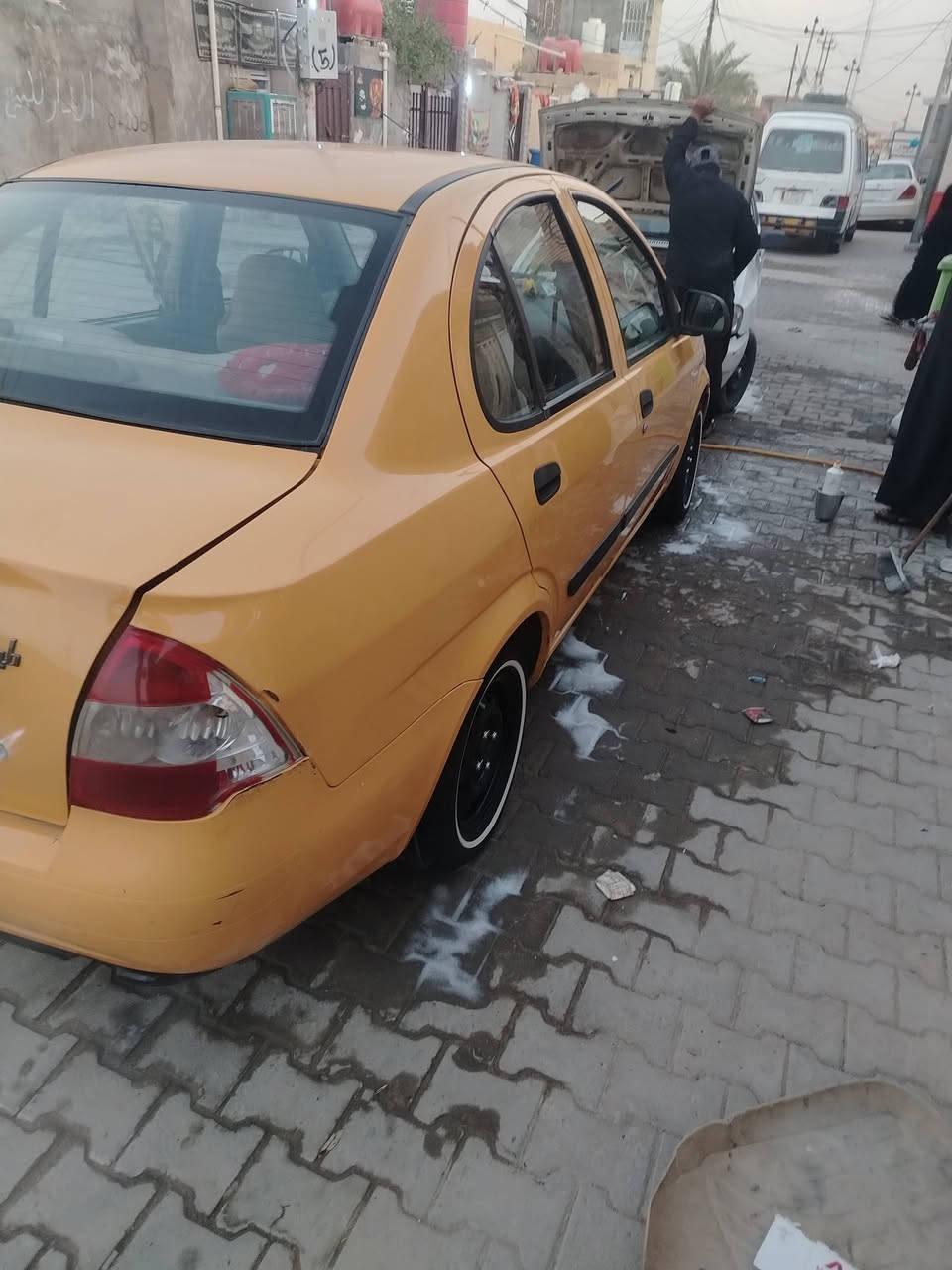 السلام عليكم من رخصت مدير الكروب سياره طيبه للبيع موديل 16 مكفوله بس طخه بسيطه بل جالغ الأمامي المكان نجف كوفه السعر 35 وبيه مجال بسطه رقم الهاتف ***********
