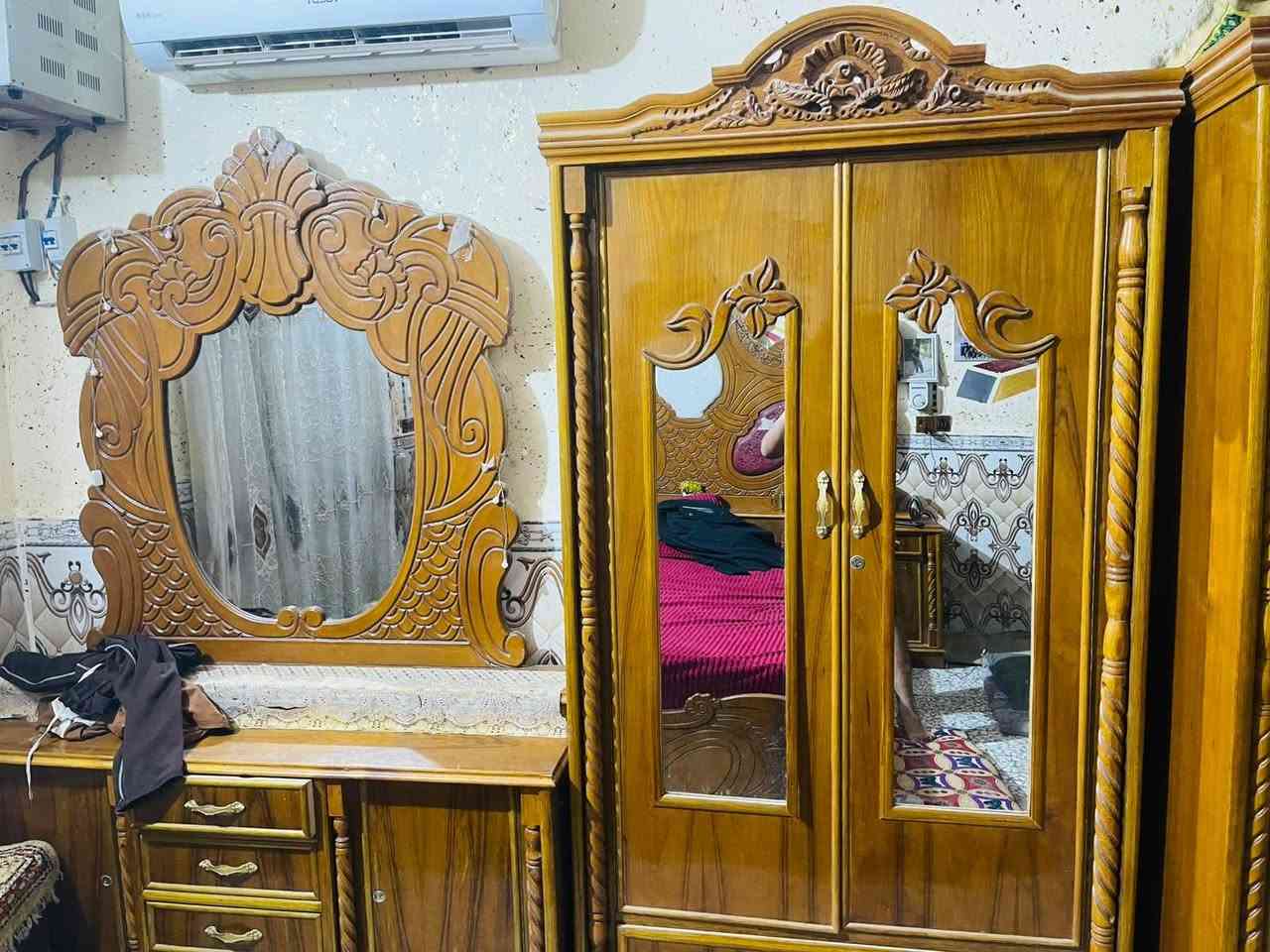 غرفه تسكام نظيفه للبيع
مكاني شاميه الصوب الصغير
الشراي يتواصل وياي ***********
