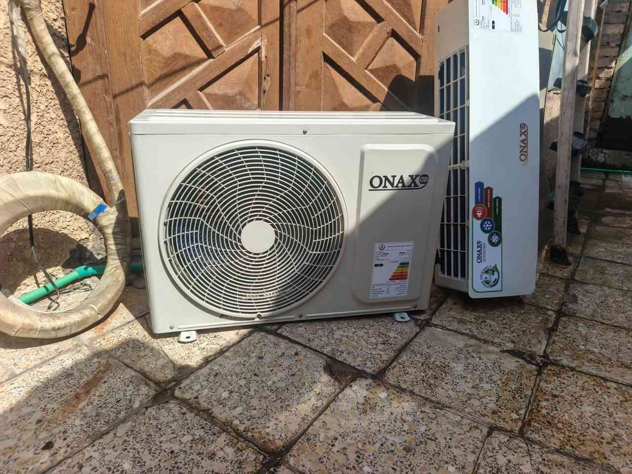 سلام عليكم سبلت واحد طن اوناكس كامل بواري ريمونت حماله السعر 250
***********
