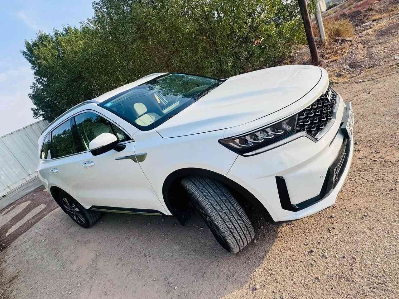 سورنتو ٢٠٢٣ • ماشيه ٥٨٠٠٠ • رقم بغداد