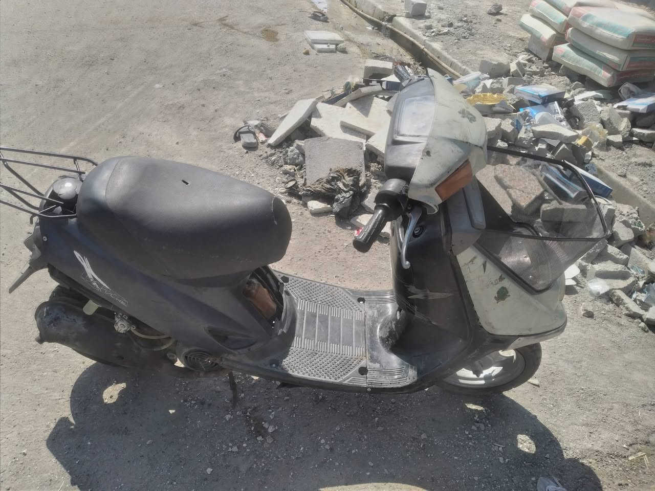 للبيع ماطورشرط هندرواحديشتغل تحريكا ومعدل شاصي شرط مكينه خرسه لاصوت ولا وني اكسن وايرمانيه كلها شغاله حتى سلف شغال سعرو(١٦٠)شاري بس يخابرني(***********)(***********)
