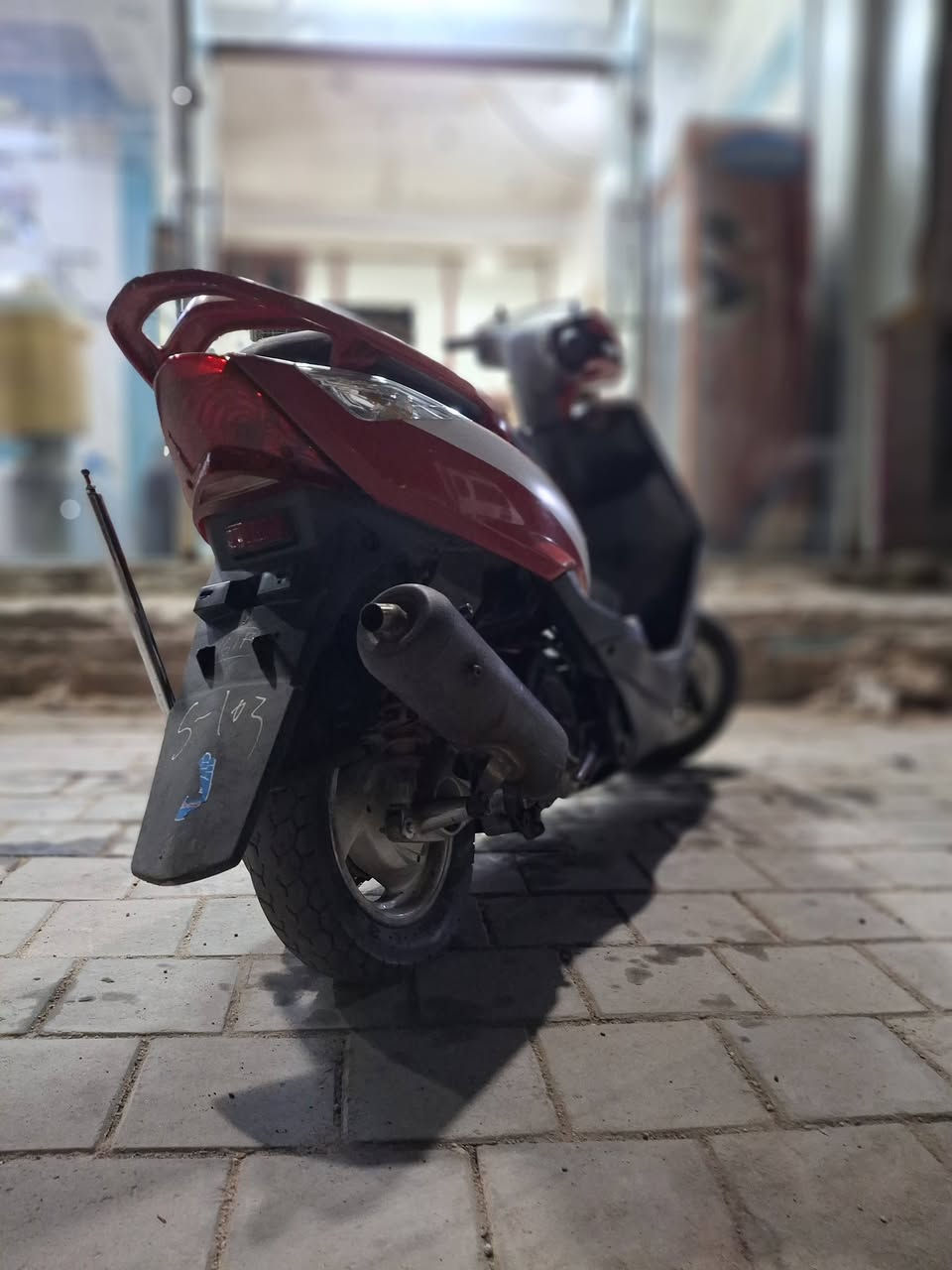 دراجه ثعلب كابريتر مكينه مفتوحه مره وحده كفرات ختم واحد الدراجه مثل ما تشوف بل صور نضافته مكاني حي اور رقمي ***********
