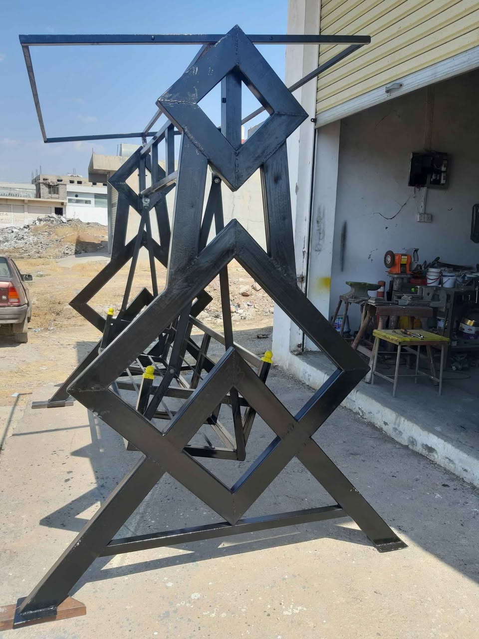 ديديكي أو مرجوحه حجم كبير كلش حديد ثقيل السعر واصله دهوك مع التركيب  ( ٣٥٠  )  الف دينار تفاصيل 
الارتفاع                        ٢١٠ سم 
مكان الجلوس قنفه       ٢٠٠  سم 
الحديد ٥ × ١٠ شخاطه    ٢    ملم
من الخارج إلى الخارج   ٢٥٥  سم
الشغل تكمه الوزن كلش ثقيل شرط وي العمر واصله للبيت مع التركيب لاستفسار اتصل كورك واتس *********** أو اسيا واتس  *********** مكاني زاخو صناعه زاخو, دهوك
