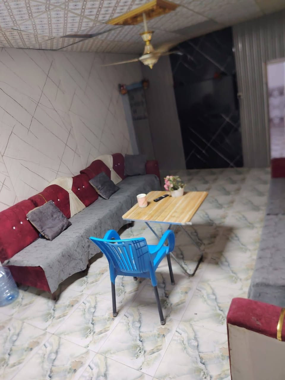 بيت زراعي مساحه 100متر ركن يبعد ع شارع 20متر مكان بيت يم شركه نفط بس تعبر جسر الخميسات مقابيل مطعم النافوره كهرباء ماي مجاري مولده تساسيس كهرباء جديد تسيس ماي جديد سعر 29...........هاذه رقمي ***********

