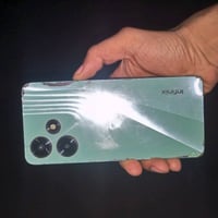 انفنكس هوت 30 • كامرات شغاله • ظهر مبدّل