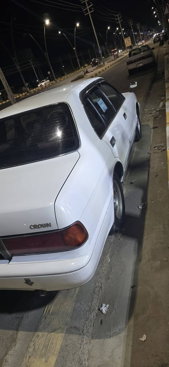 السعر 80
سلام عليكم ورحمة الله 
كراون ارنب لبيع  سياره مكفوله من الضربه والصبغ 
مكينه vvi2500
كير محرك كفاله  تبريد خير من الله سياره جاهزه للخير 
مكان ناصريه سوق الشيوخ 
***********
