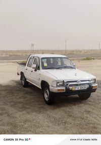 تويوتا بيك اب • ١٩٩١ • صبغ عام