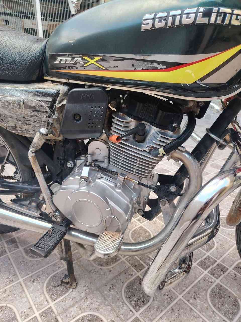 السلام عليكم درجة موديل 24نضافة فول كفالة عامة سعر 550وبيهة مجال قليل ***********
