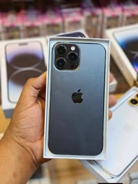ايفون 13 برو ماكس • ٢٥٦ • بطاريه ١٠٠٪