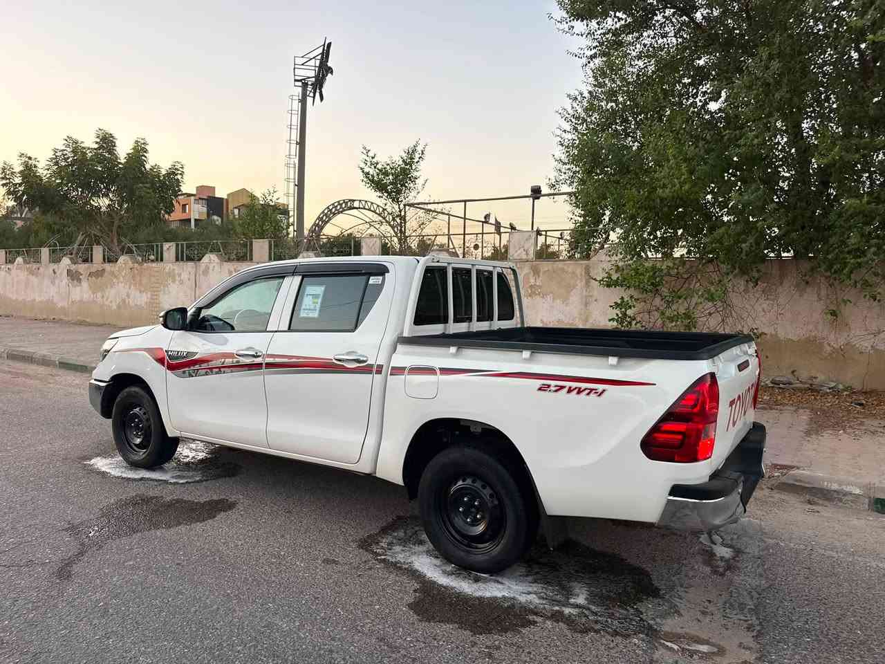 السلام عليكم للبيع بيك اب تيوتا هايلوكس مديل 2025حره بسمي مداور ثاني  رقم  مثنى انكليزي جاهزه السياره وضع شركه ما ماشيه مكفوله كفاله عامه سنويه جديده لل31السعر 225وبيه مجال لاستفسار ***********المكان سماوه المركز ❤️
